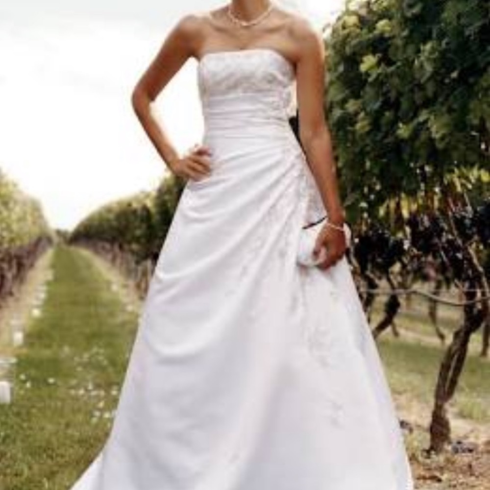 Mary’s line Side Drape Strapless wedding dress